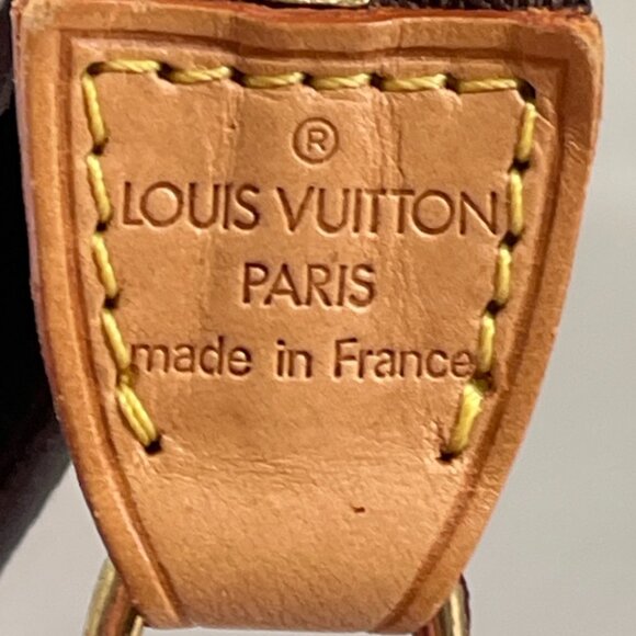 Louis Vuitton Monogram Pouch Leather Brown Zip Logo Used (116075) - Picture 4 of 9